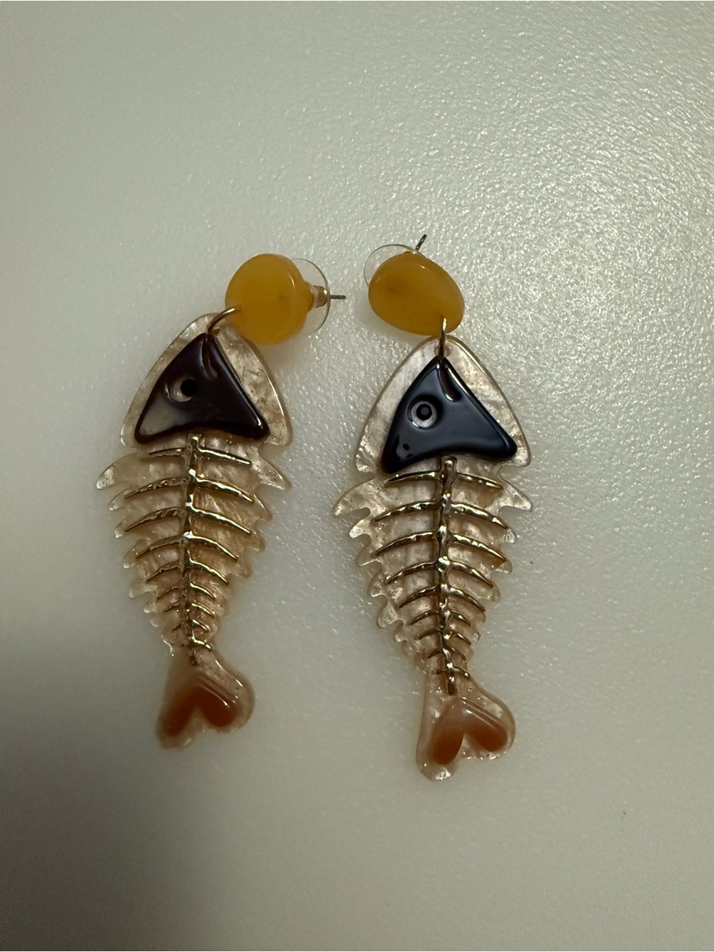 Adina Eden Amber and Black Fishbone Drop Earrings